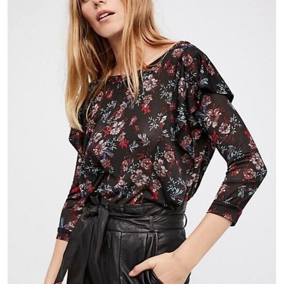 Free People Tops - Free People Womens People Dock Street Knit Blouse XS (fit S/M) floral black EUC